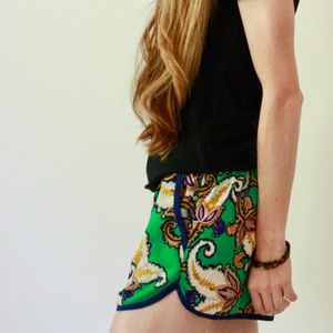 green love tree shorts with pockets